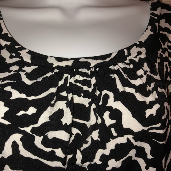 Worthington Animal Print Blouse B2 - Picture 4 of 8